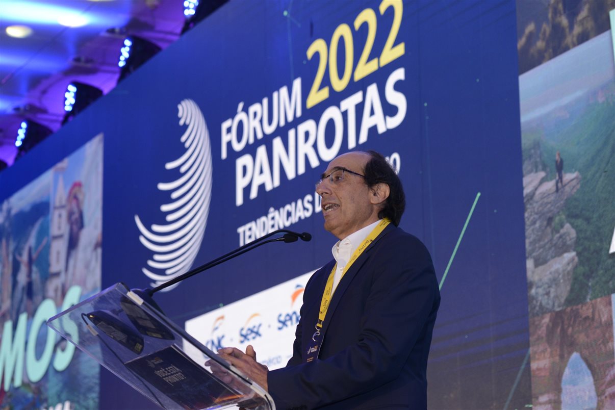 Damian Scokin, CEO da Despegar, no Fórum PANROTAS 2022