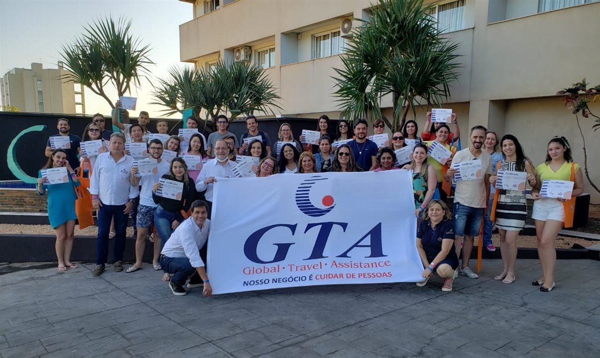 GTA capacita mais de 200 agentes de viagens em junho, como este grupo no Norte do Paraná      