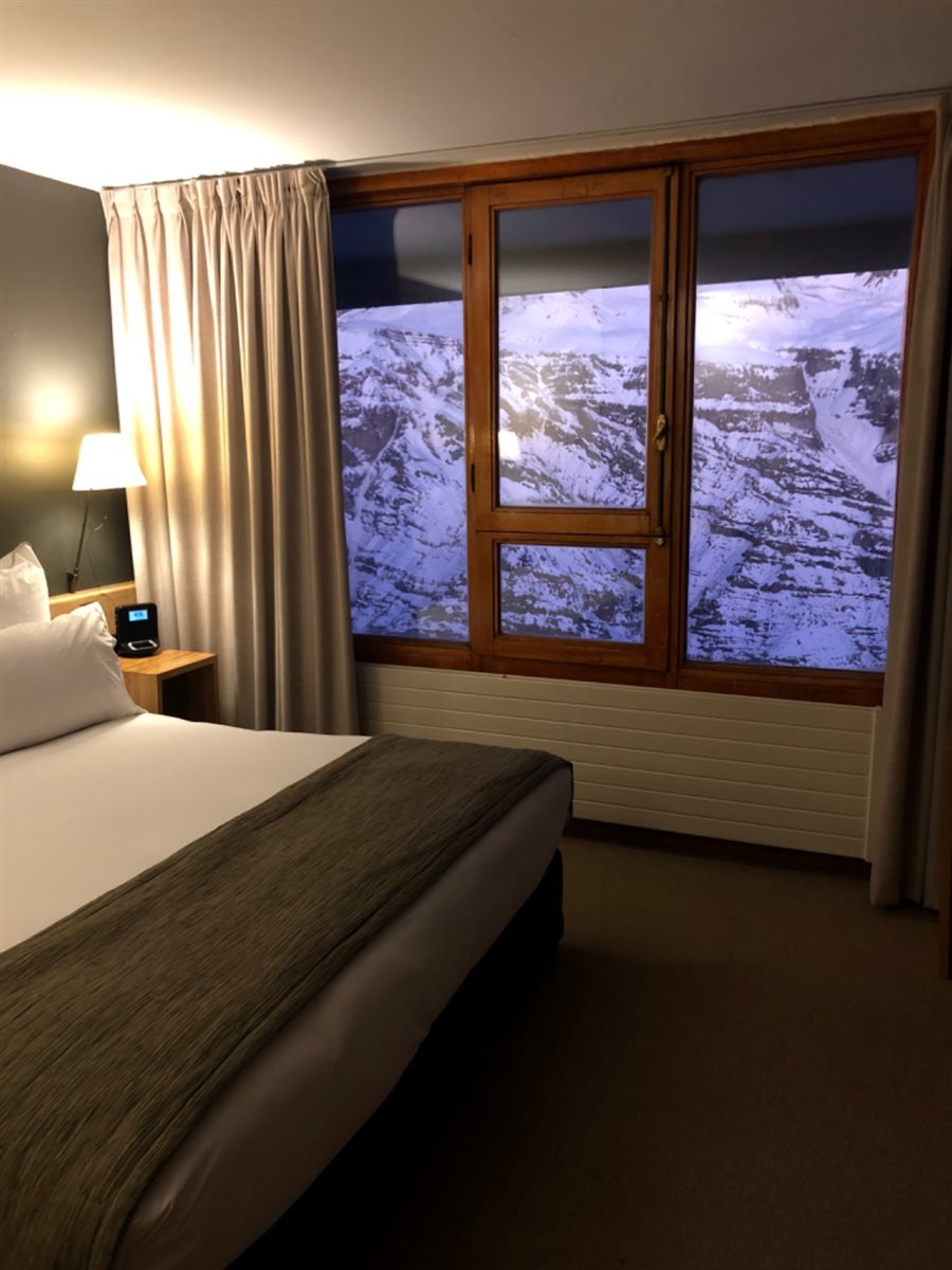 Vista de um dos quartos do Hotel Valle Nevado, no Valle Nevado