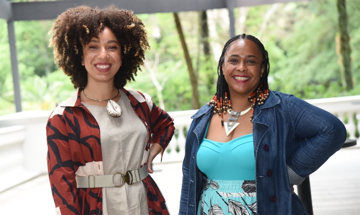 Bia Moremi e Tania Neres, do blog Check-In Afro