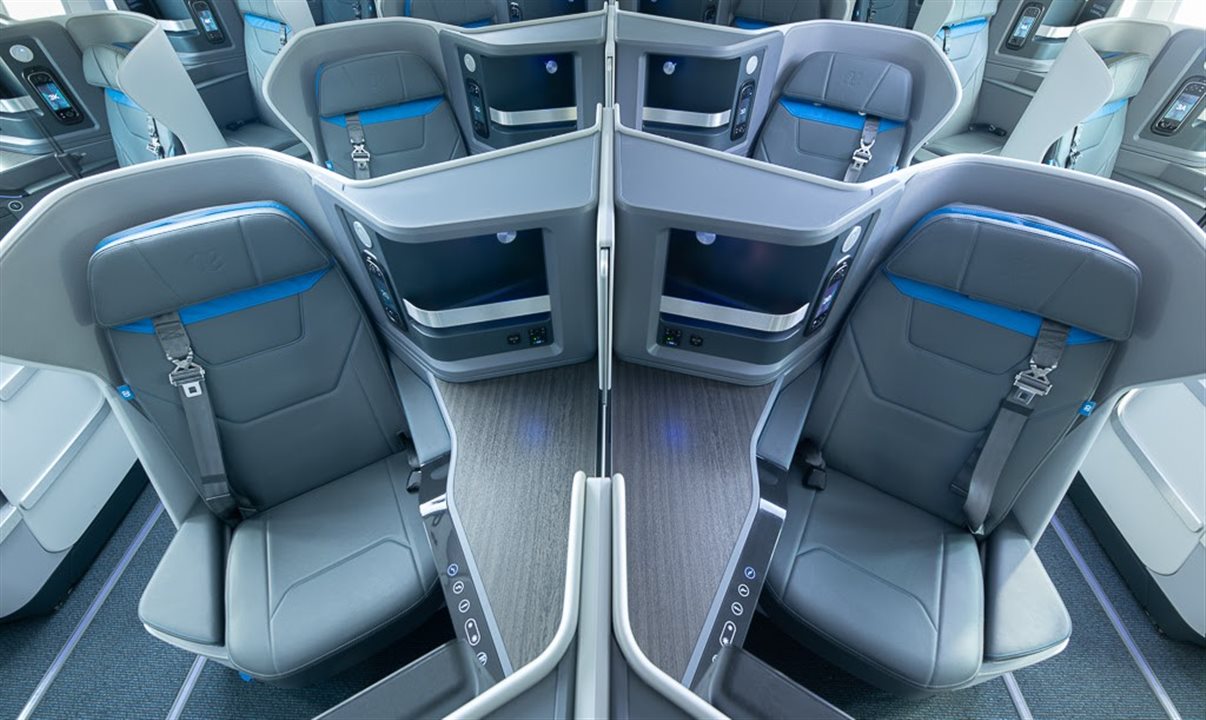 A Classe Business da companhia também oferece vantagens exclusivas aos passageiros