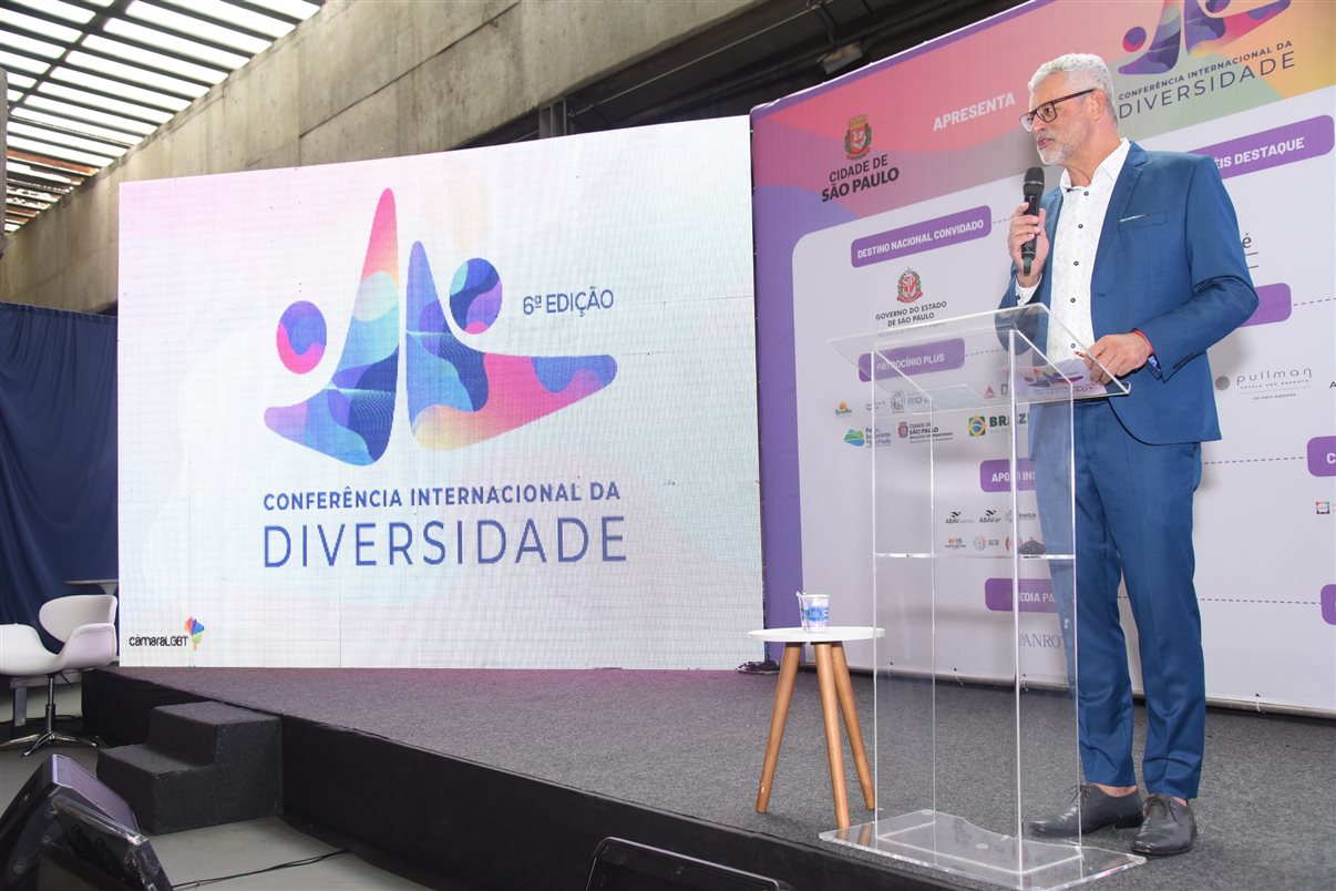 Ricardo Gomes, presidente da Câmara LGBT Brasil