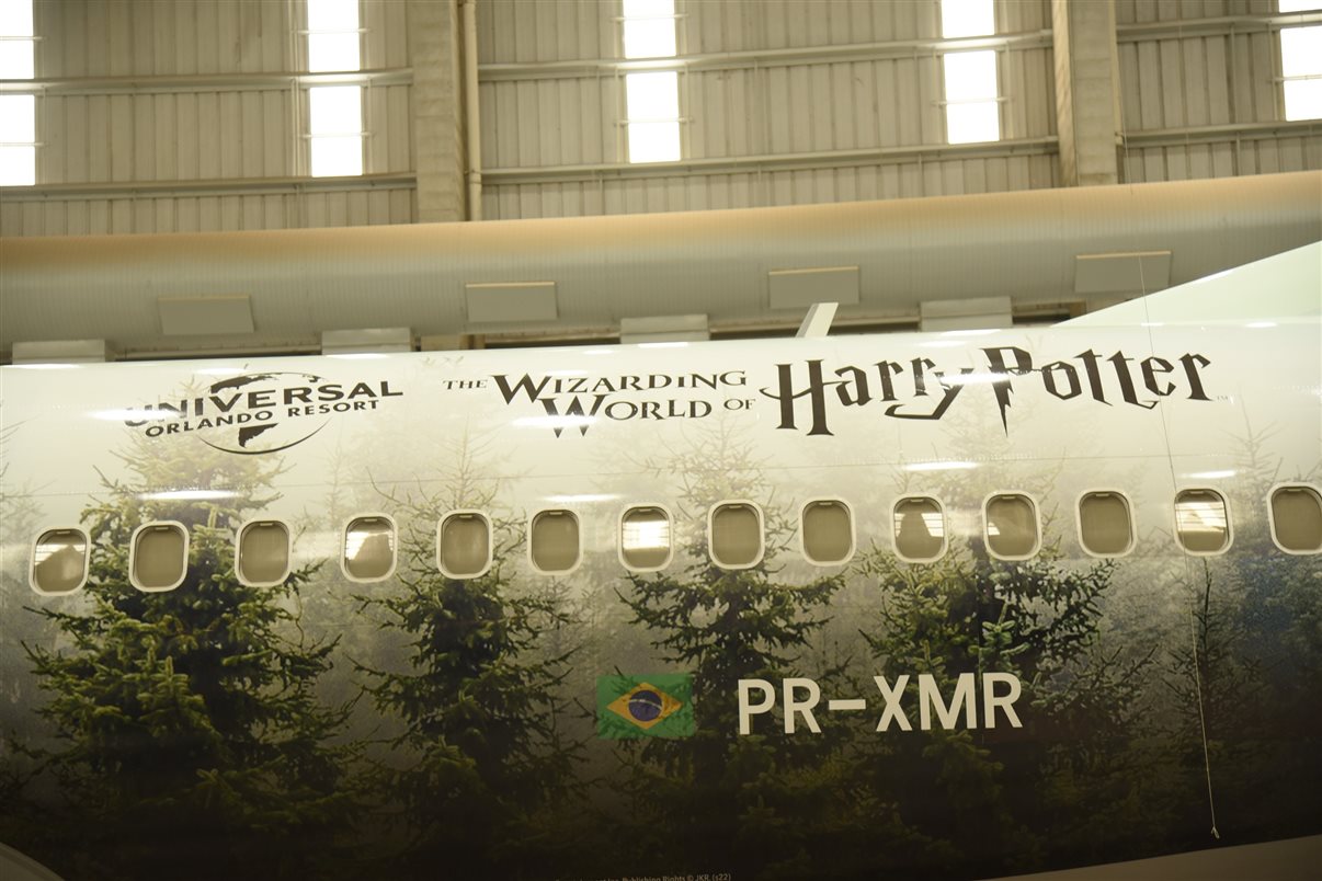 Aeronave da Gol inspirada em The Wizarding World of Harry Potter, do Universal Orlando Resort (veja mais fotos exclusivas na nota e no álbum a seguir)