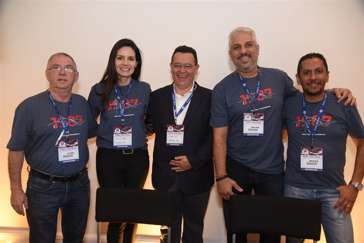 João Torisco, Camila Tambellini, Edson Ruy, Marcelo Rolim e Ronaldo Coelho, da Mondiale by Ancoradouro