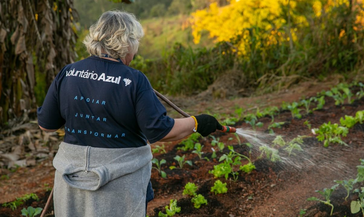 A Azul promove iniciativas internas que incentivam ações sociais entre os tripulantes