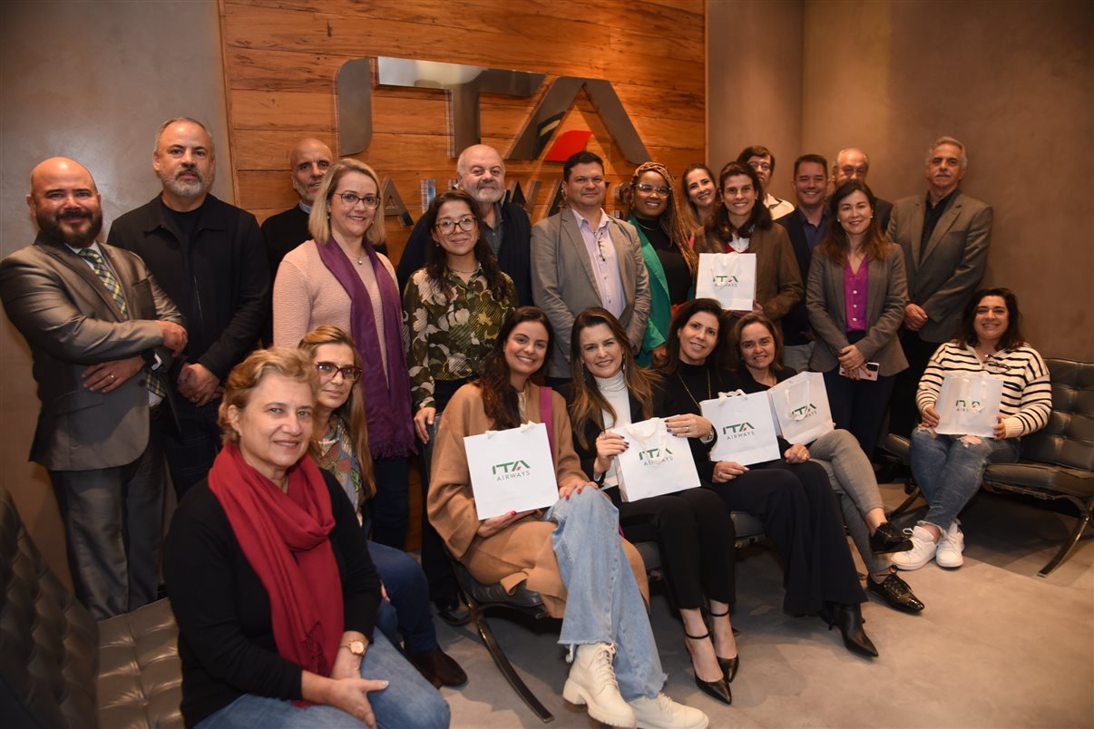 Evento em parceria entre Carrani Tours e ITA Airways aconteceu na sede da companhia aérea italiana