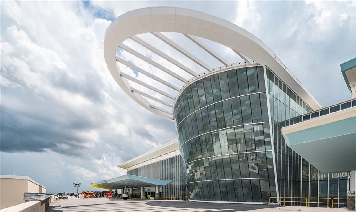 O novo Terminal C do Aeroporto Internacional de Orlando (MCO), na Flórida