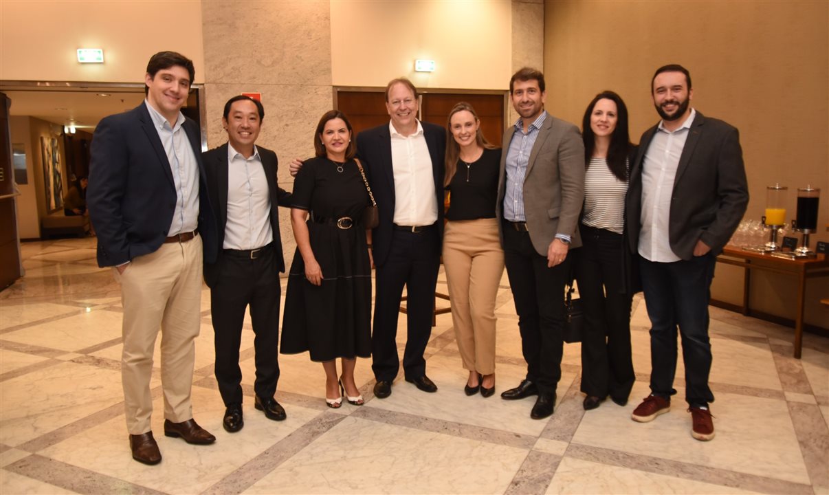 Rodrigo Sienra, da CVC Corp, Daniel Hirata, do Hilton, Soely Oliveira, da BCD Travel, Ricardo Pimpão, do Hilton, Tatiana Pasciani, da CVC Corp, Bruno Heleno da CVC Corp, Carla Rodrigues, da BCD Travel, e Fernão Loureiro, da Loureiro Consultores