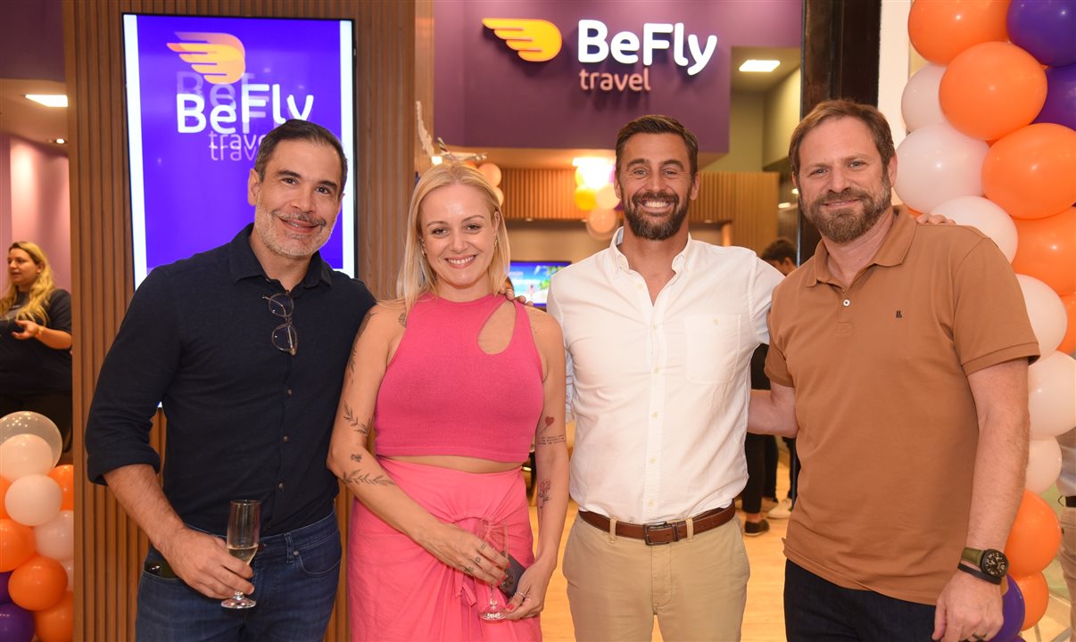 Flávio Marques, Flávia Possani, Fabio Oliveira e Luciano Guimarães (todos da BeFly)