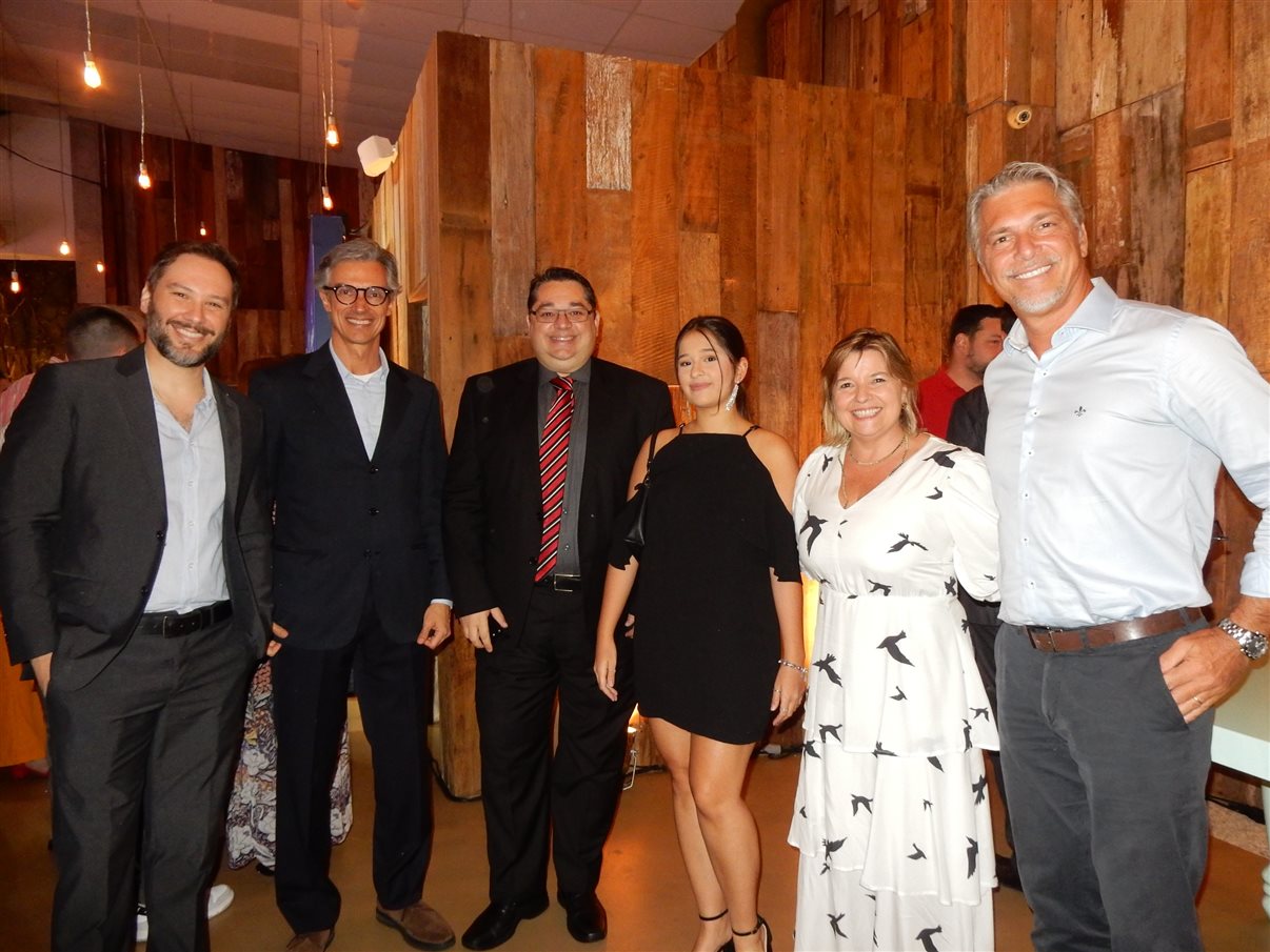 Marco Ferrer (Oceania Cruises e Regent Seven Seas), Marco Ferraz (Clia Brasil), Leandro Sommerfeld (Marítima), Sarah Sommerfeld (Marítima), Estela Farina (NCL) e Alex Calabria (Krooze Tecnologia em Turismo)