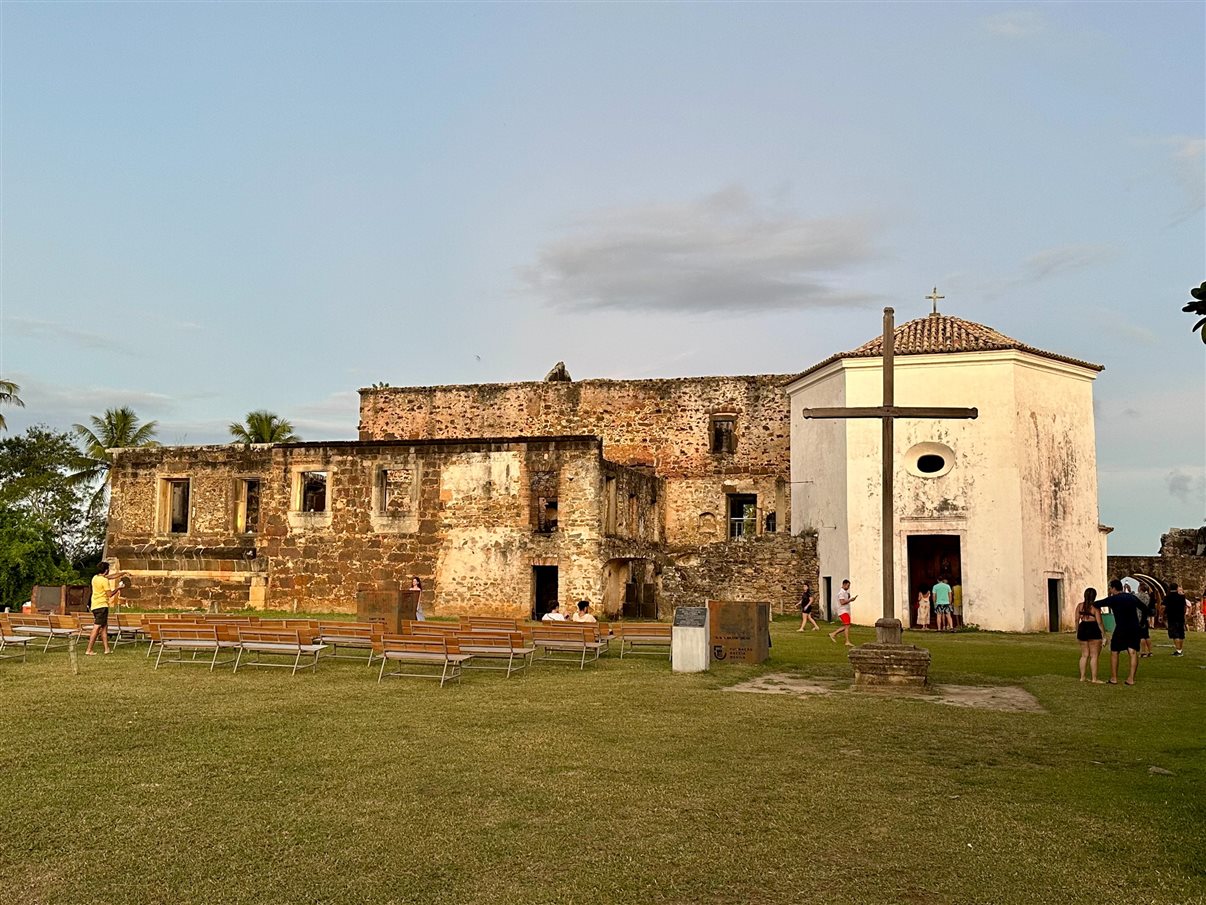 Castelo Garcia D'Ávila, museu construído a partir da segunda residência fortificada do Brasil, na região da Praia do Forte