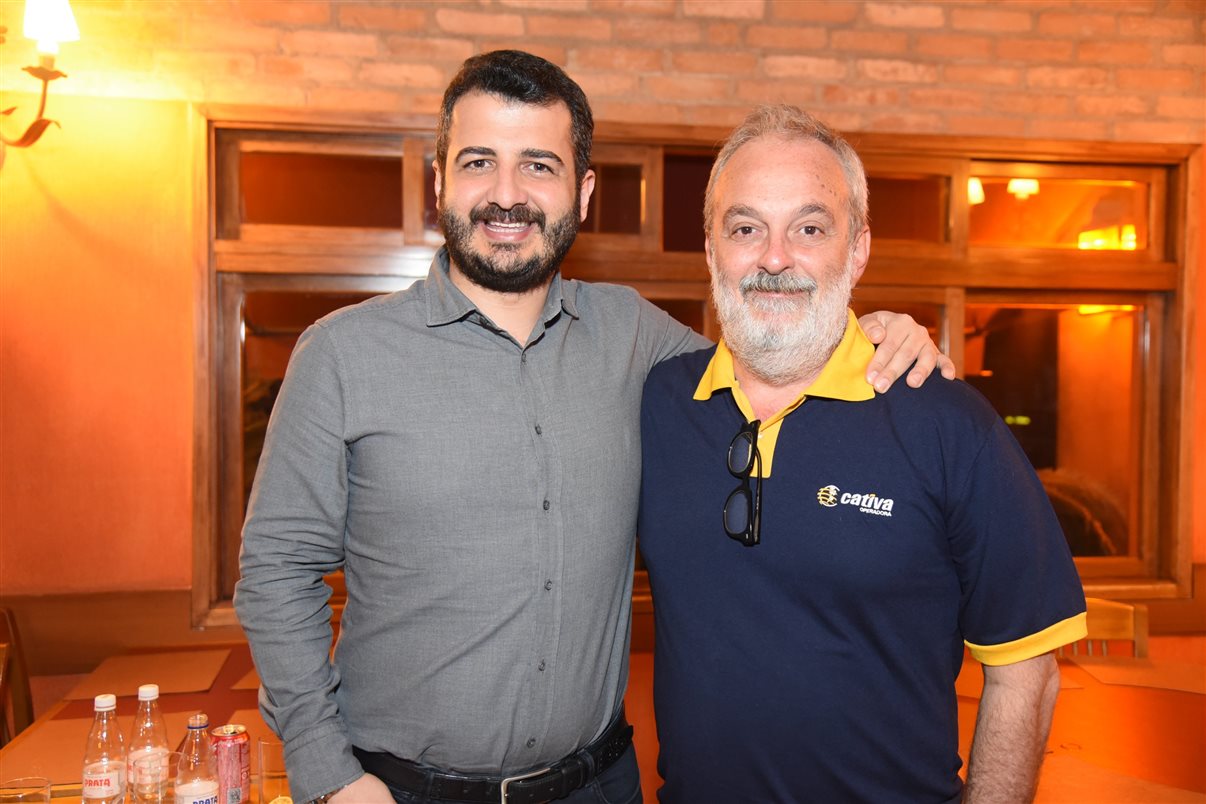 O CEO da Honest Travel Group, Cengiz Deveci, e o coordenador de Produtos Internacionais da Cativa Operadora, Helio Marino