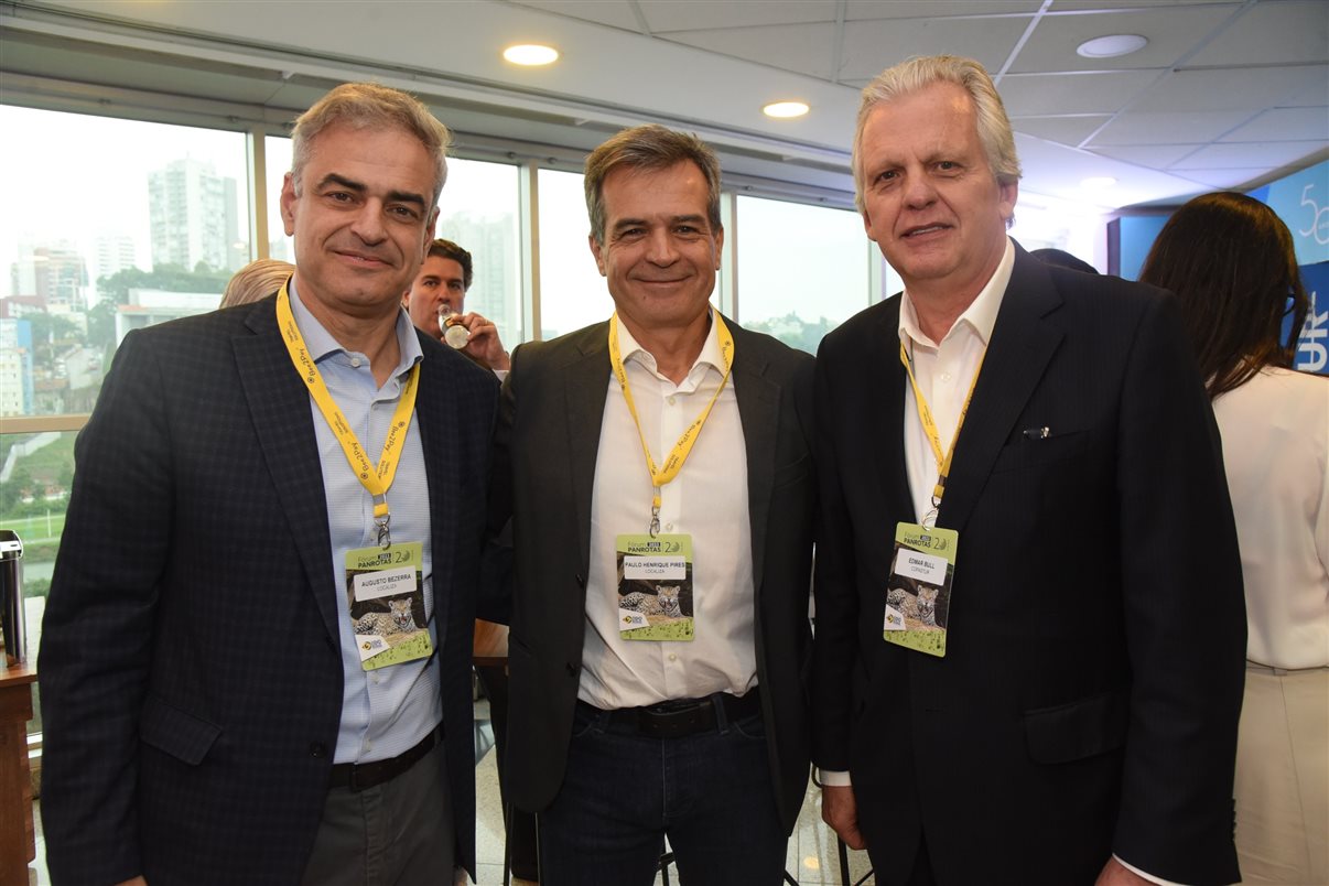 Augusto Bezerra, Paulo Henrique Pires (Localiza) e Edmar Bull (Copastur)