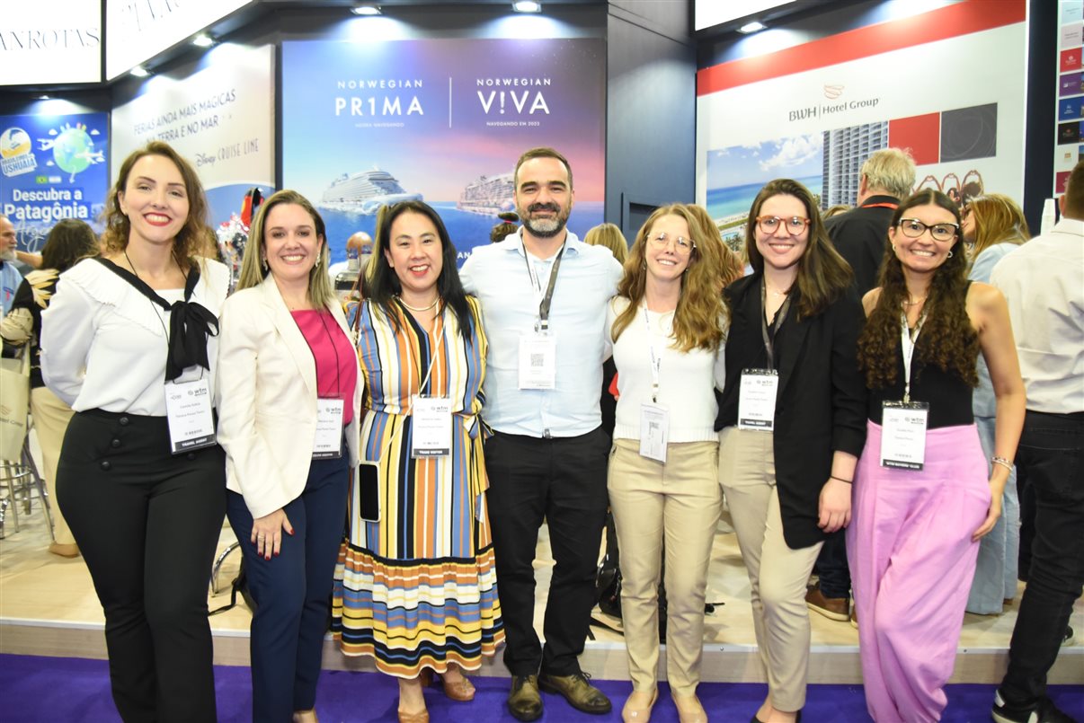 Camila Solcia, Mariana Saul, Renata Yano, Ricardo Teixeira, Vivian Bertechini, Tatiane Souza e Giselle Pina (todos da Teresa Perez Tours)