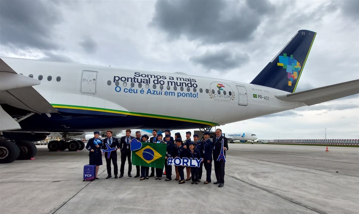 O novo voo Azul é realizado pelo Airbus A350. A aeronave tem capacidade para transportar até 334 passageiros, sendo 301 na classe econômica e 33 na classe executiva