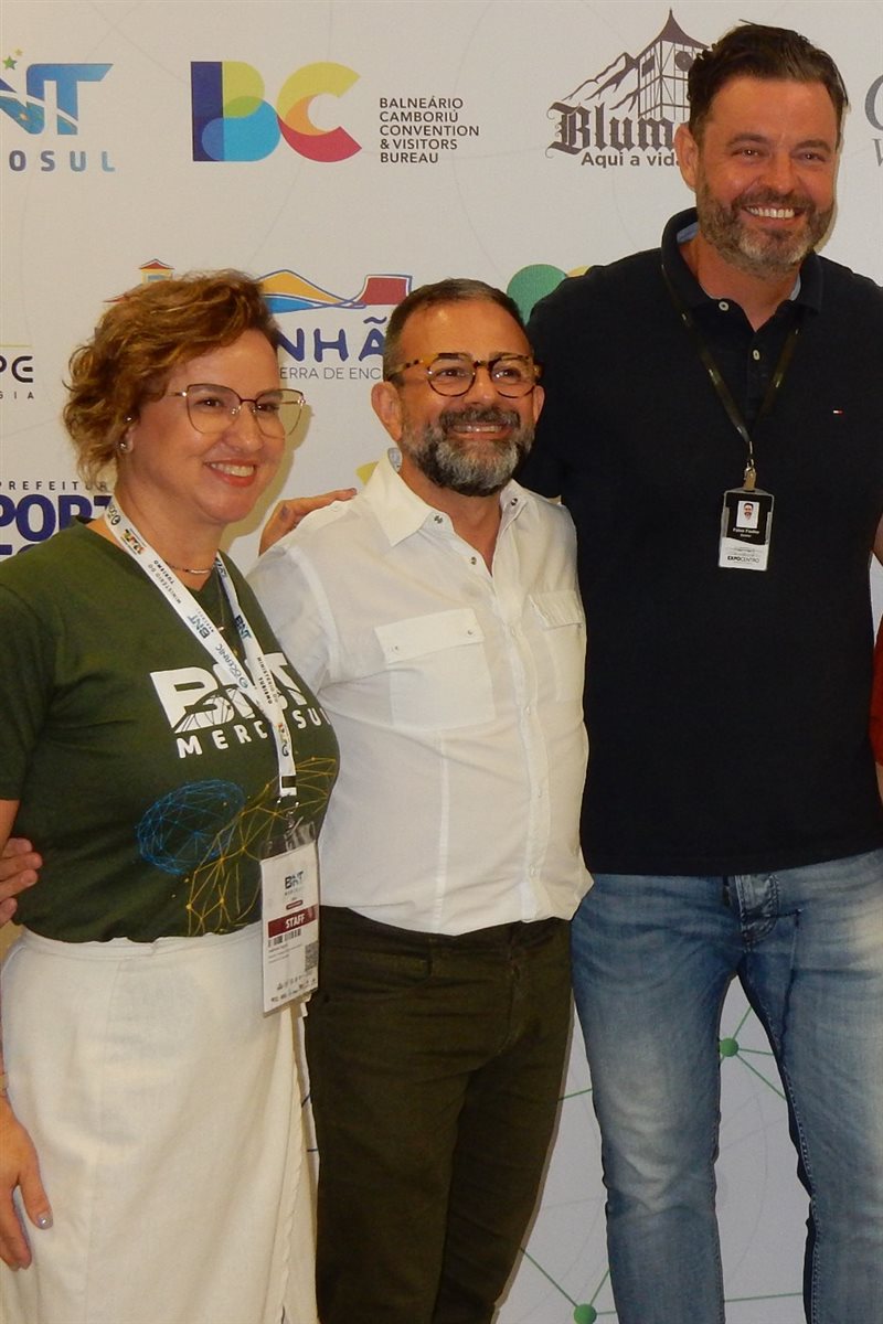 Andrezza Negrini, do Balneário Camboriú CVB, Geninho Góes, idealizador e CEO da BNT Mercosul e Fábio Fiedler, do Expocentro Balneário Camboriú