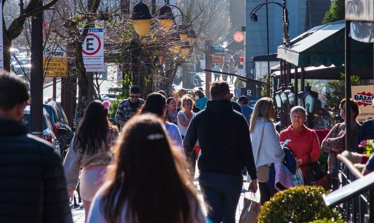 O fluxo de turistas na cidade de Gramado cresceu mais de 10% na comparação entre o primeiro quadrimestre deste ano e o mesmo período em 2022