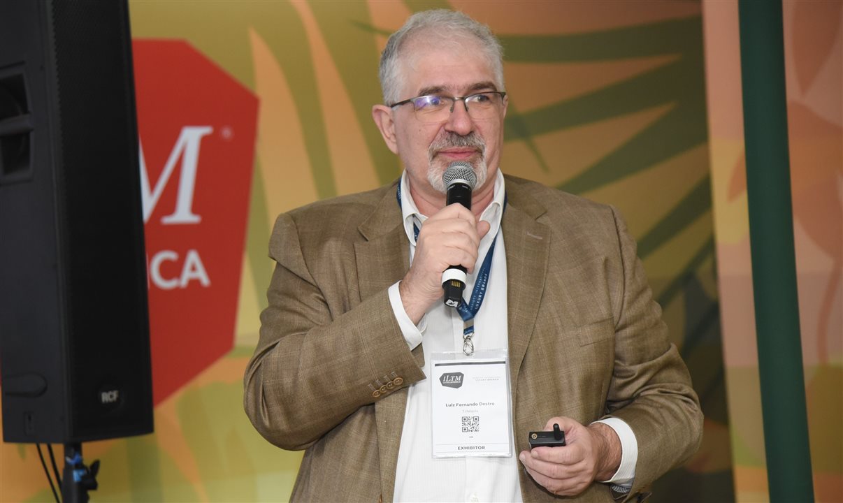 Luiz Fernando Destro, representante da República Tcheca no Brasil