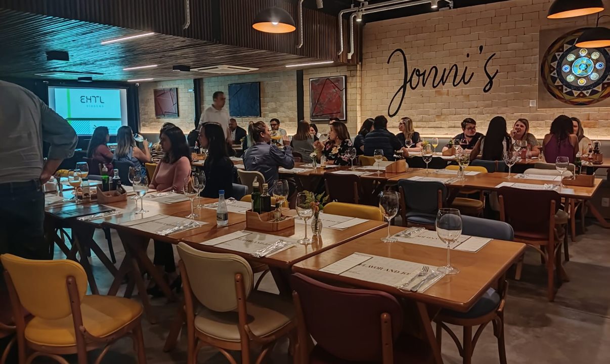 O evento aconteceu no Jonni’s Restaurante