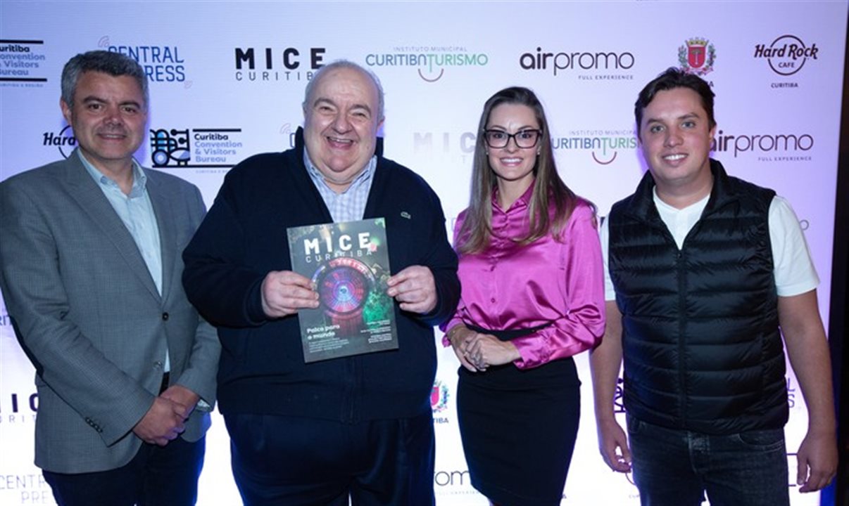 Prefeito Rafael Greca acompanhou lançamento da edição da Revista Mice voltada para o Turismo de Negócios em Curitiba