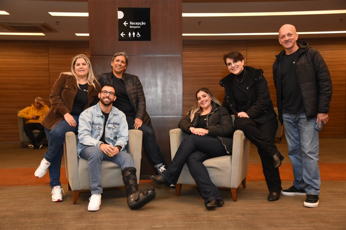 Geane Veiga, Raphael Manfred, Patrícia Sarde, Tatiane Lopes, Luciane Câmara e Nicolau Galo