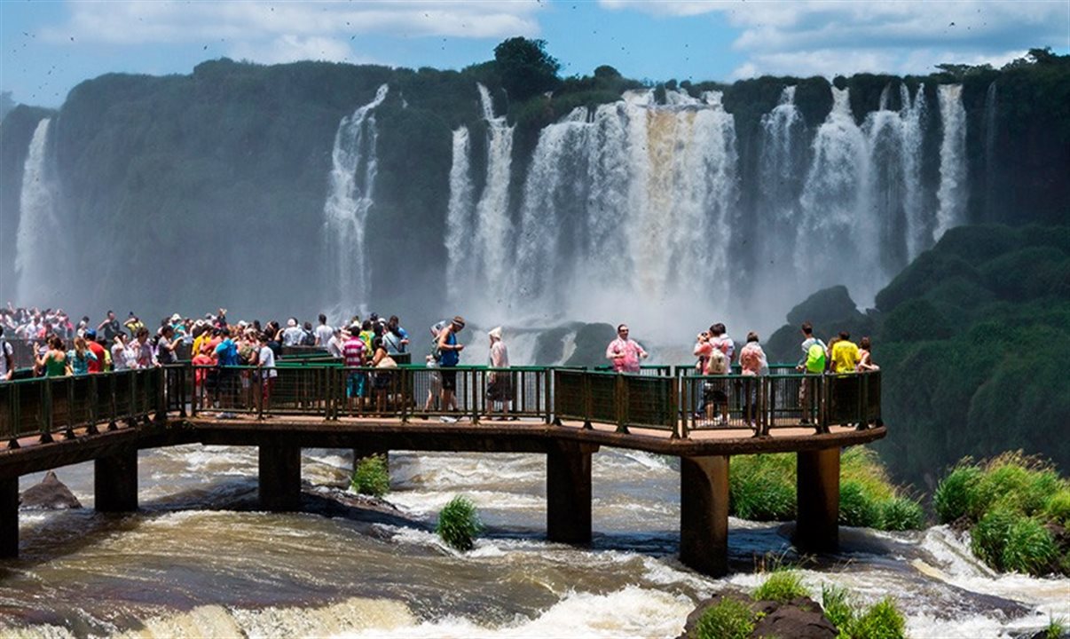 O  Parque Nacional Iguaçu é o 2º mais visitado no País, com média anual de 1,8 milhão de visitantes