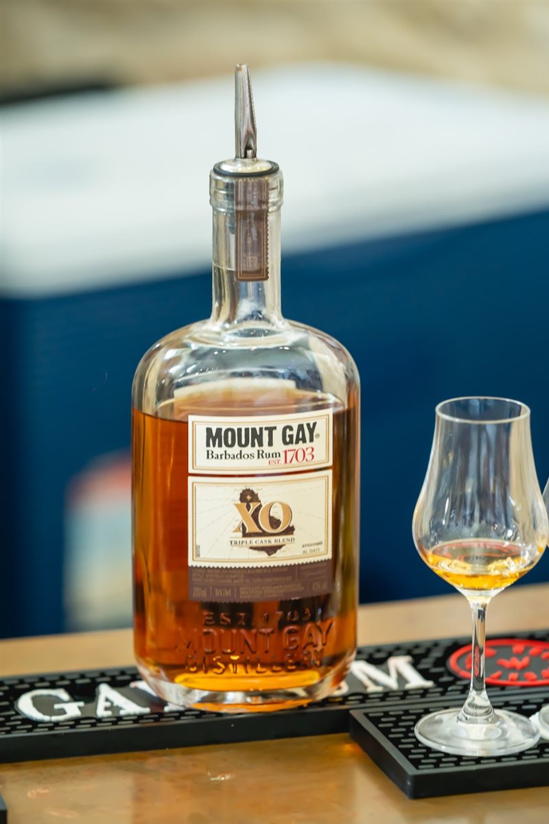 Garrafa do rum Mount Gay