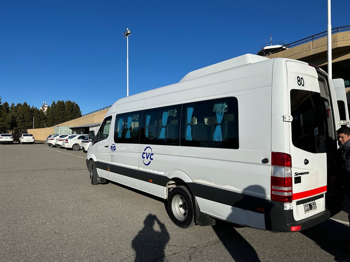Uma das vans exclusivas da CVC em Bariloche em parceria com o Tip Group