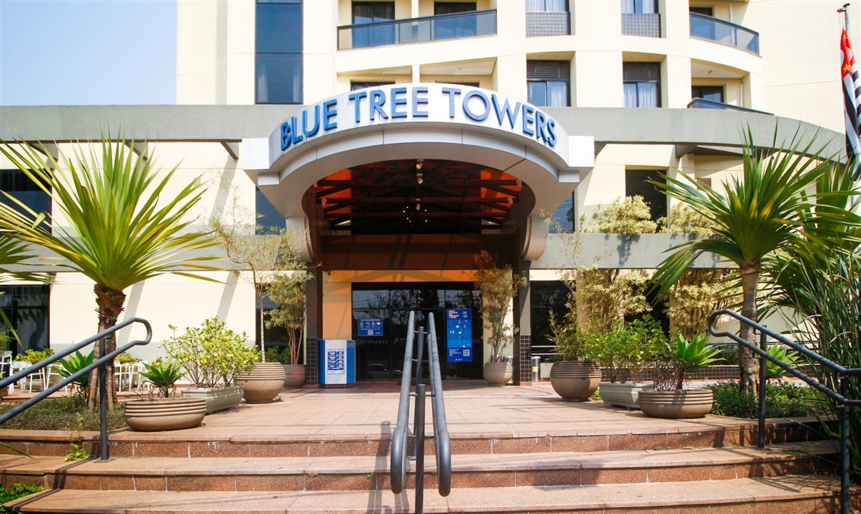  Blue Tree Towers Anália Franco