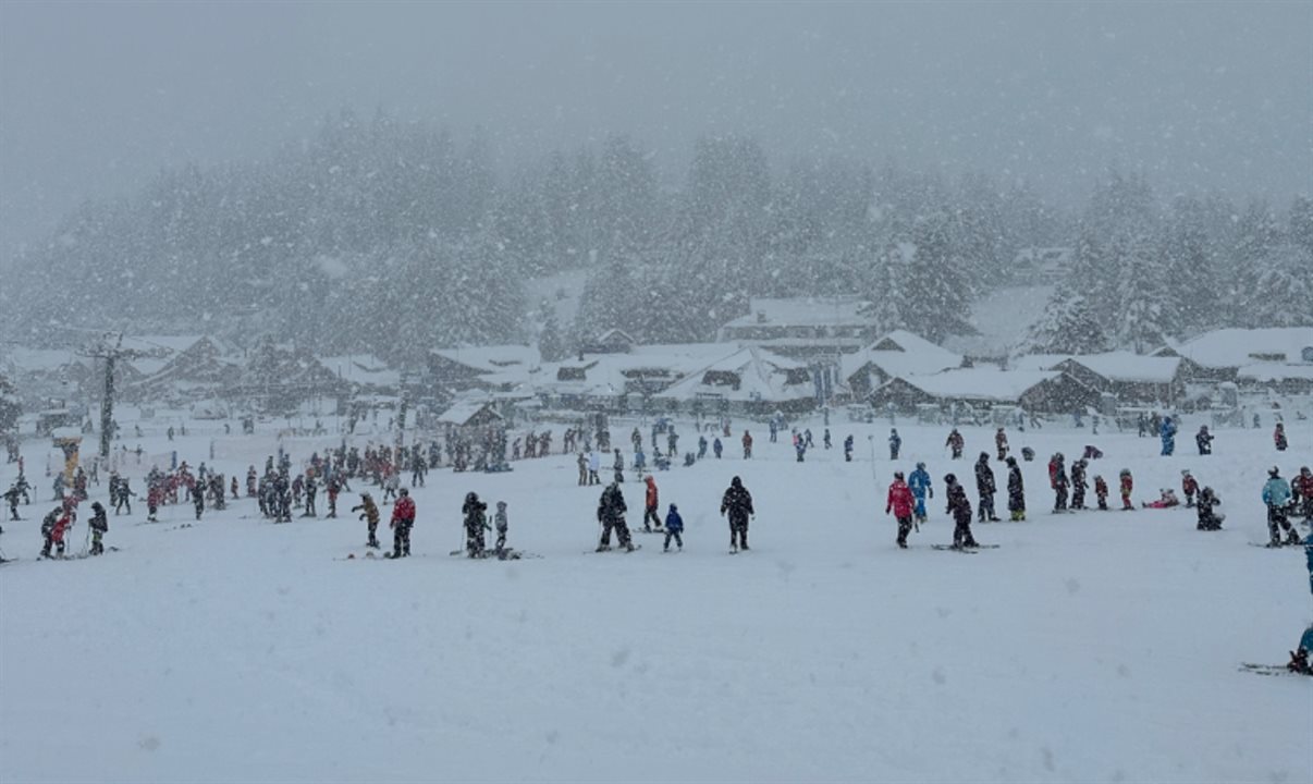 Cerro Catedral teve vários dias de boa neve na temporada de inverno 2023