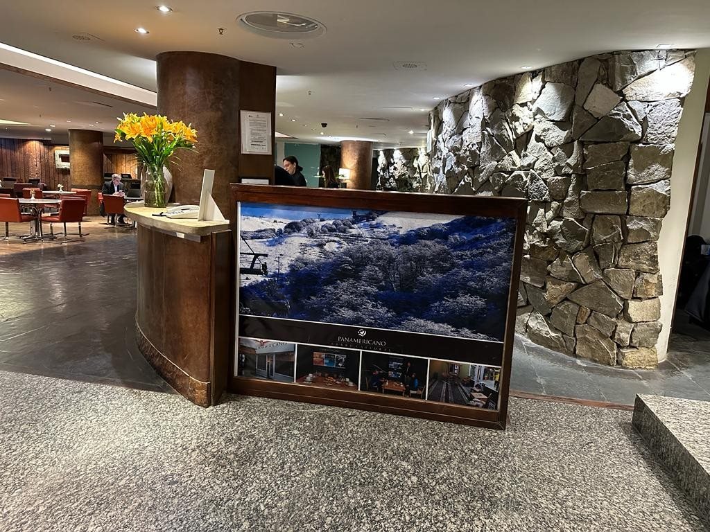 Lobby do Hotel PanAmericano será reformado para conversão em Sheraton Bariloche