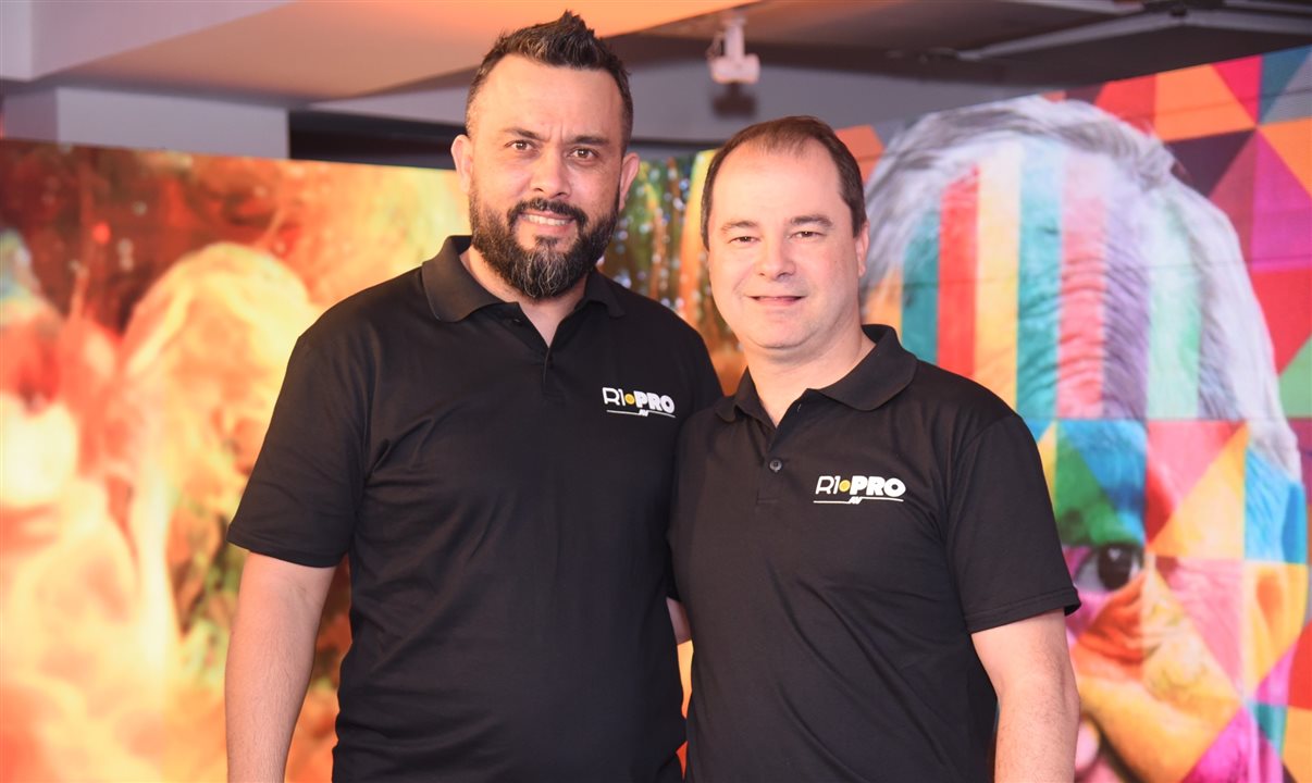 Rodrigo Caetano e Raffaele Cecere, fundadores do Grupo R1