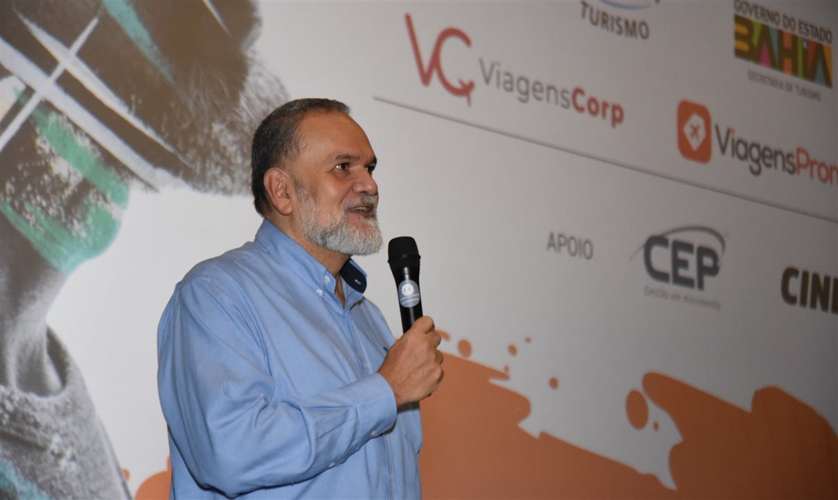 O editor chefe da PANROTAS, Artur Andrade, apresentou as tendências