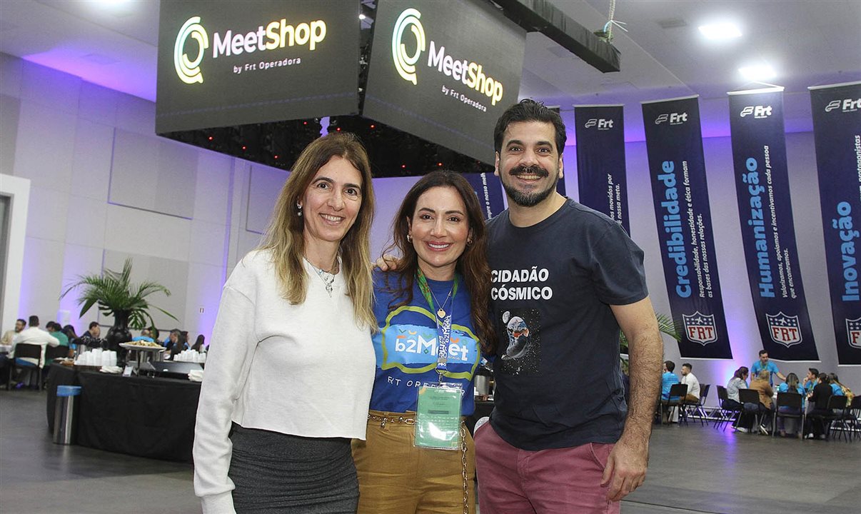 Gisele Torrano e Marcelo Salomão, do Grupo Presidente, com Danielle Meirelles, CEO da Frt