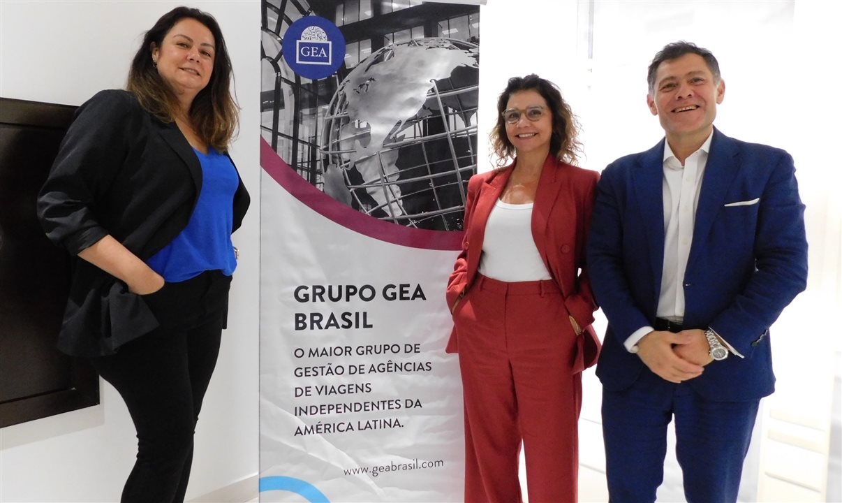 Claudia Bagna, gerente da GEA no Brasil, Danielle Roman, diretora da GEA no Brasil e CEO da Interamerican Network, e Marcelo Capdevila, diretor geral da GEA para a América do Sul