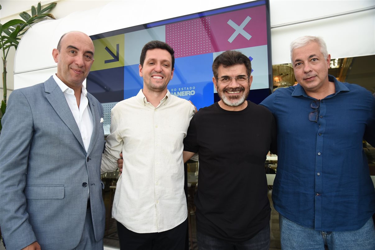 Ulisses Marreiros (Copacabana Palace), Nelson Adao e Abel Gomes (ambos da SRCOM), e Bruno Mattos (Riotur)