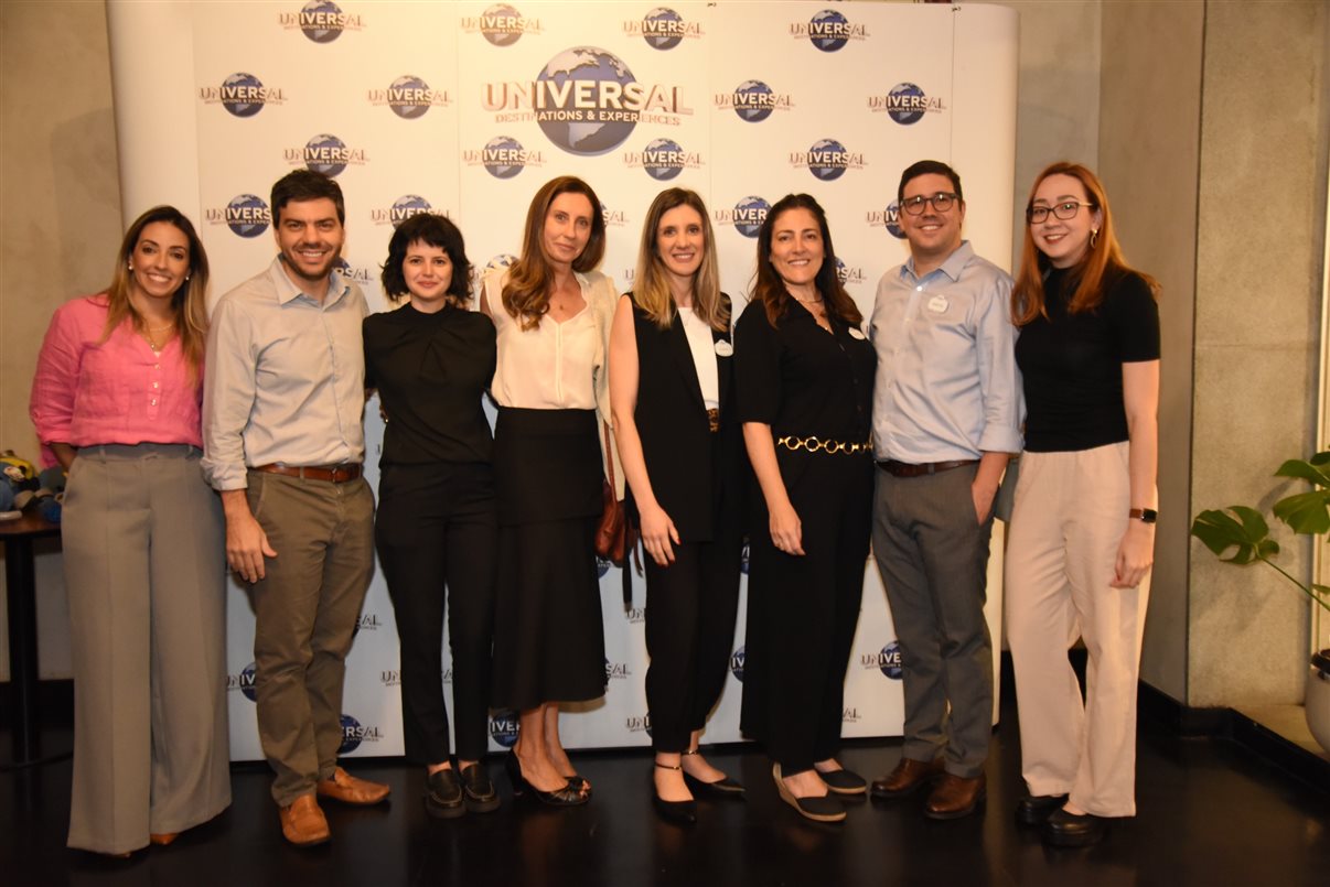 Equipe Universal: Marcela Nogueira, Rafael Monteiro, Carollyne Almeida, Juliana Pisani, Juliana Baraldi, Gabriella Cavalheiro, Martin Diniz e Carolina Ercoli