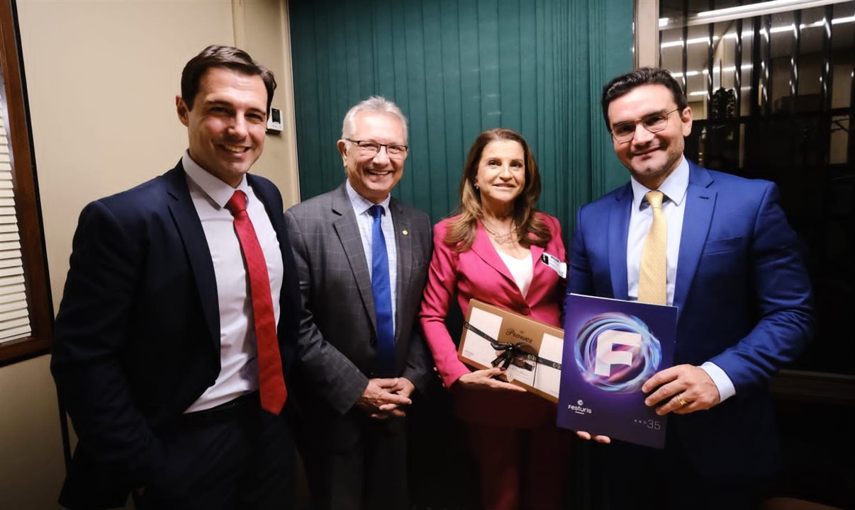  Eduardo Zorzanello, Luiz Carlos, Marta Rossi e Celso Sabino
