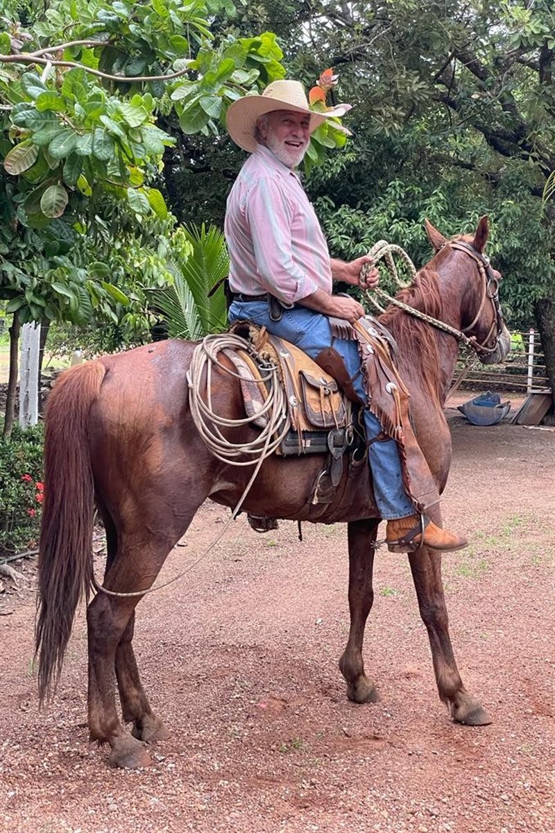 Celso Guelfi na final do campeonato de laço de bezerros, em Araçatuba (SP)