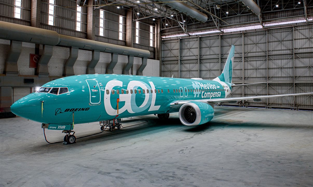 Personalização do avião da campanha #MeuVooCompensa foi feita com apoio da Boeing