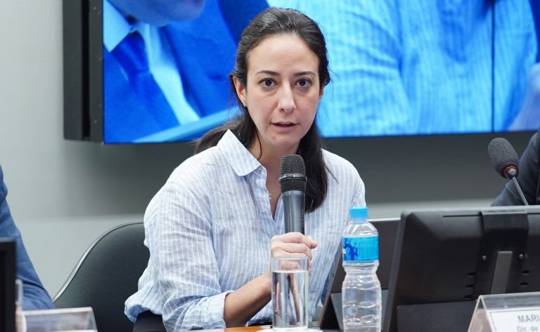 Maria Elisa Curcio, diretora de Assuntos Corporativos da Latam