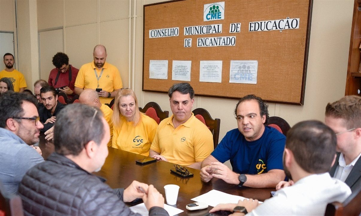 A comitiva da CVC foi recepcionada pelo vice-governador do Estado, Gabriel Souza