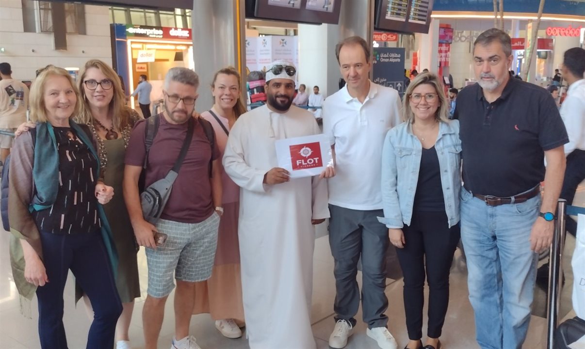 Olga Bridi, da Time Turismo, Fátima Nunes, da Nossa Agência, Joaquim de Carvalho, da Creta Viagens, Tatiana Nadal, da Sancatur Turismo, o guia de turismo Ahmed, Eduardo Barbosa, da Flot, Francys Rivas, da Qatar Airways, e Luiz Augusto Zaroni, da Zaroni Turismo