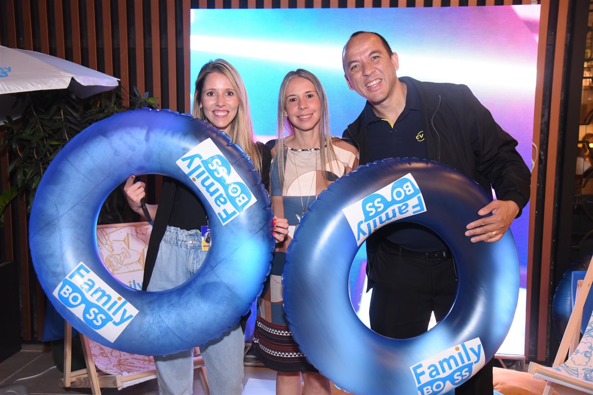 Aline Tamassiro de Ohana Tours, Floris Chieregatti de Vero Viagens y Lucilene Chaves de ViagensPromo