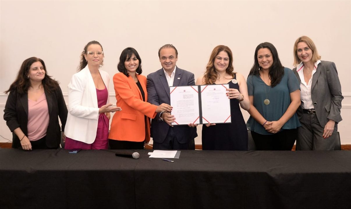 Roberto de Lucena assinou um protocolo de intenções com a plataforma São Paulo para Crianças (SPPC) para a troca de conteúdos, pesquisas e fomento às atividades ligadas ao público infantil