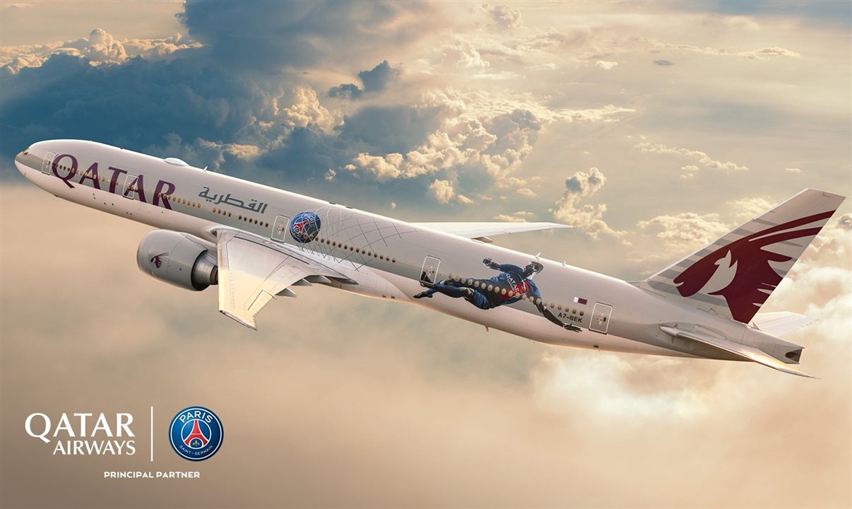 Qatar Airways homenageia Paris Saint-Germain em avião
