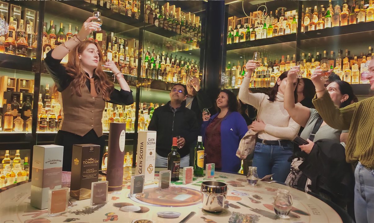 O Scotch Whisky Experience é um tour democrático: serve tanto para quem ama quanto para quem quer aprender sobre a bebida
