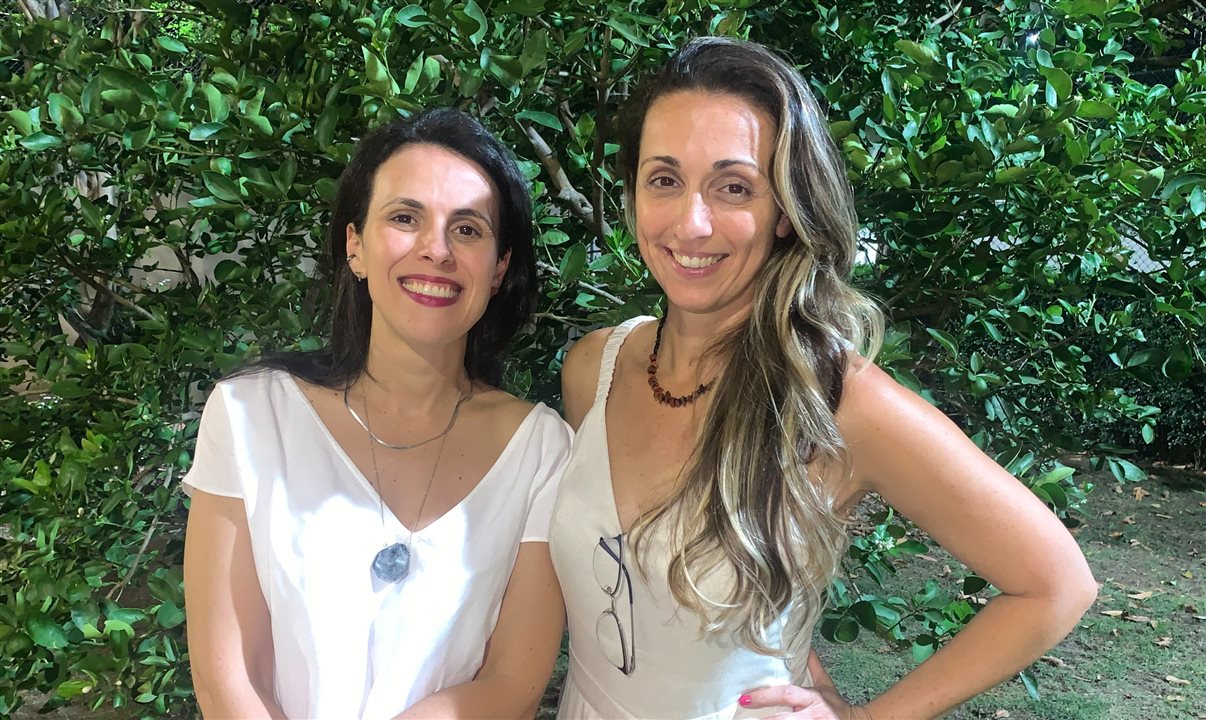 Claudia Carmello, diretora de Comunicação, e Thalita Tomazetti, gestora executiva da Garupa