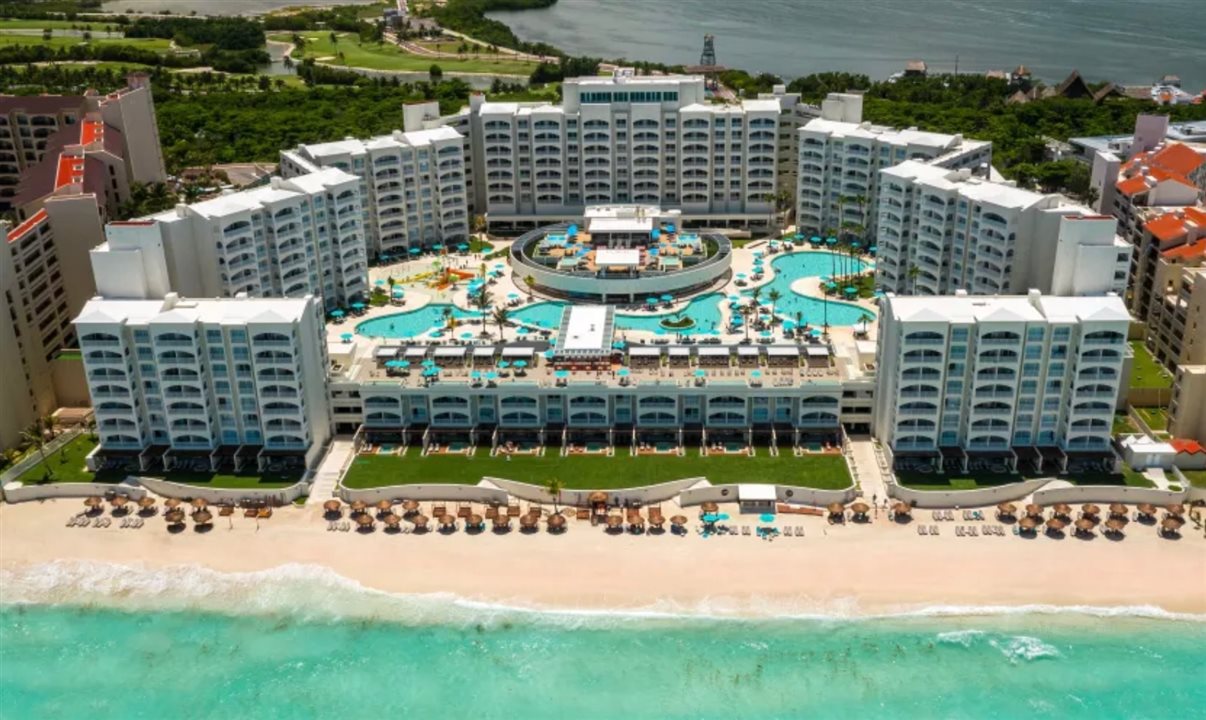 O resort fica na Zona Hoteleira de Cancun e foi recentemente reformado 