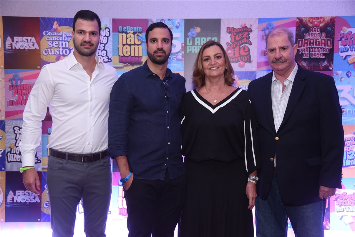 Rubens, Carlos, Ju e Mauro Schwartzmann, da Costa Brava